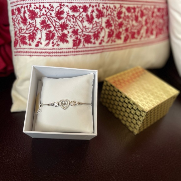 MICHAEL KORS MK HEART & CRYSTAL SLIDER BRACELET sliver tone - Picture 2 of 8